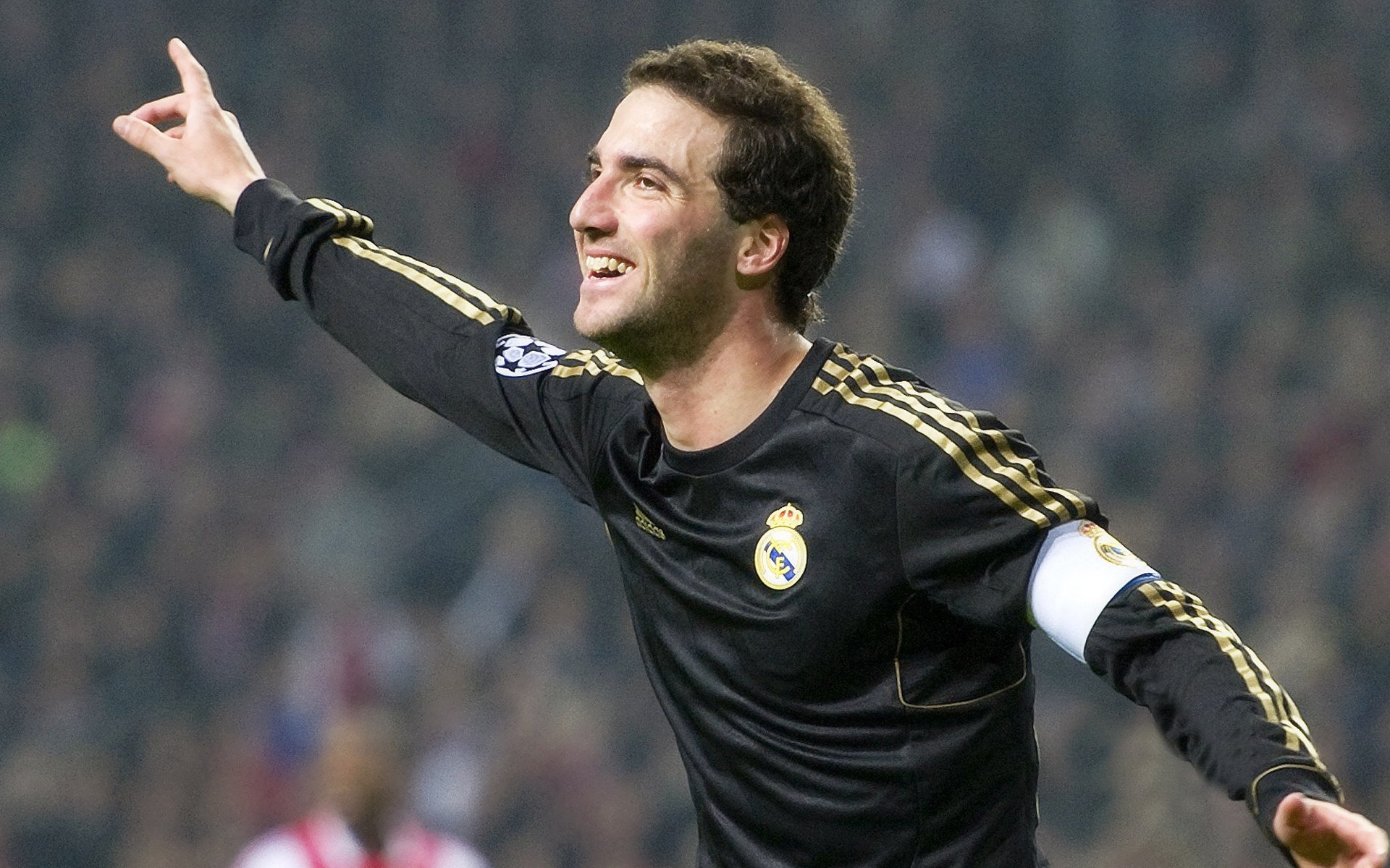 “英超盛事：一场比赛改变榜单格局”，英超所有比赛