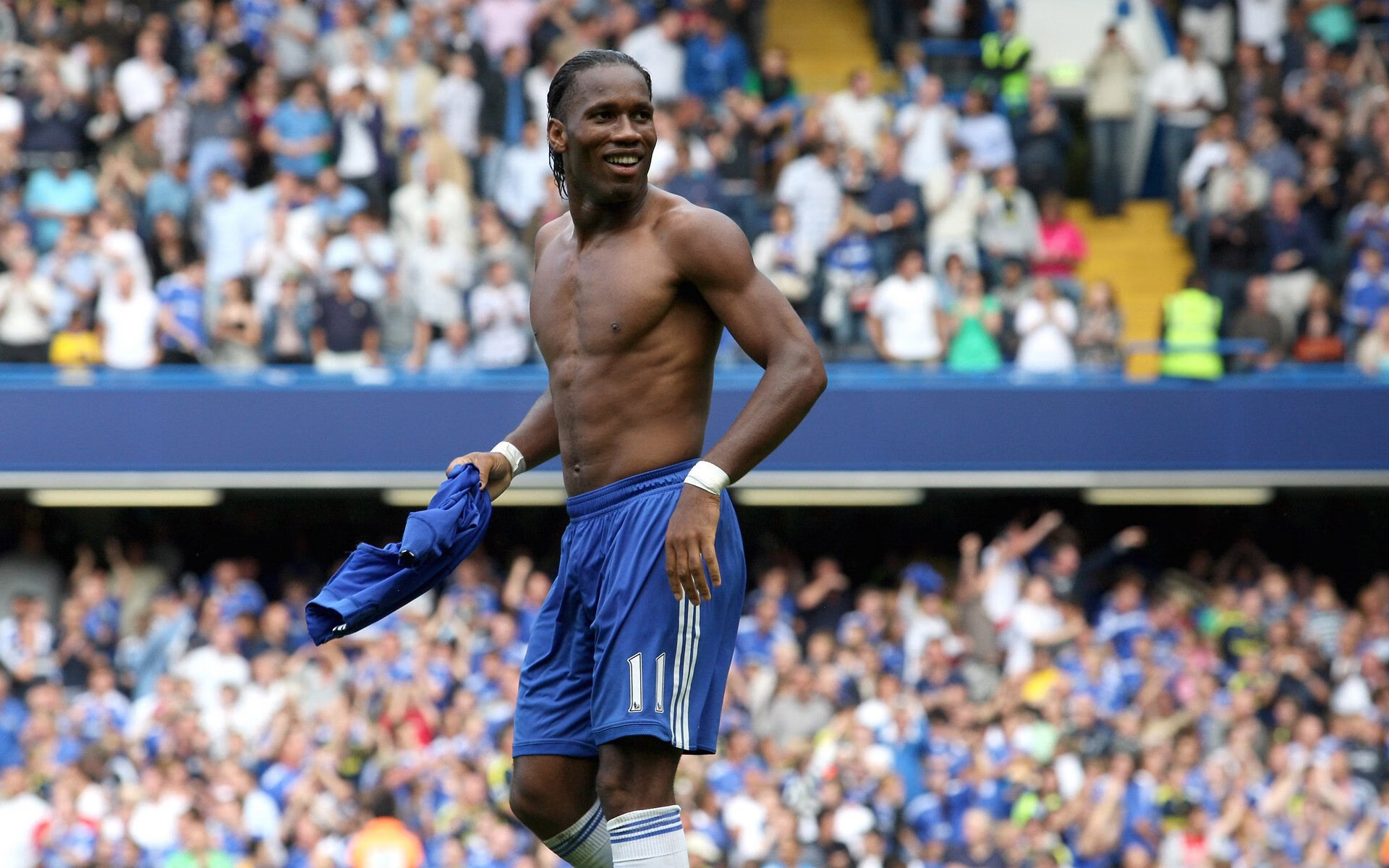 乐鱼官网入口-《虚拟偶像助阵线上赛事，为电竞注入新活力》，虚拟偶像官网