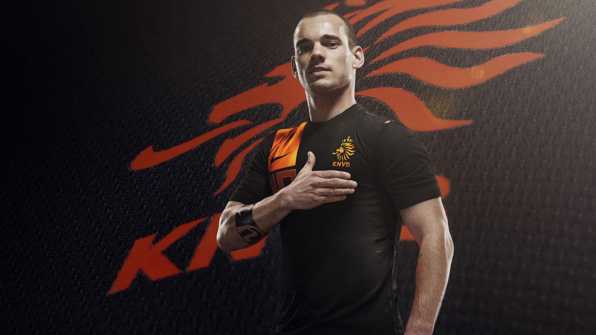 乐鱼体育平台官网-詹姆斯多场“双十”爆发，季后赛状态火热！，詹姆斯多少次双一阵